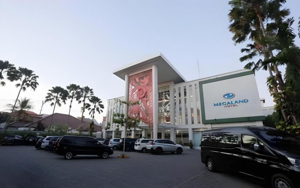 Megaland Hotel Solo Exterior foto